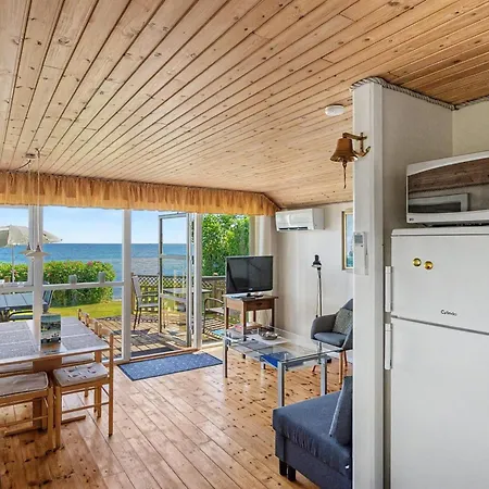 Astrath - 10m From The Sea By Interhome Feriehus