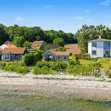 Astrath - 10m From The Sea By Interhome بيت للعطل نْيوبورغ